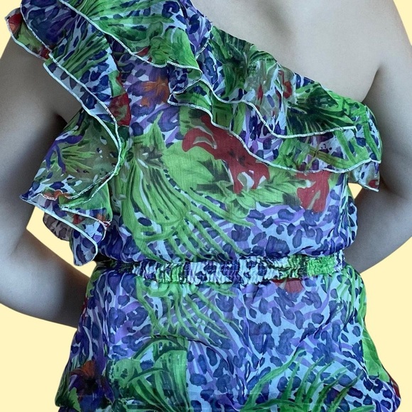 Floral Ruffle One-Shoulder Top - Picture 2 of 5